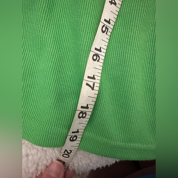 Fashion Classic Petite Women’s Short Sleeve Green Top size PL - Picture 6 of 8